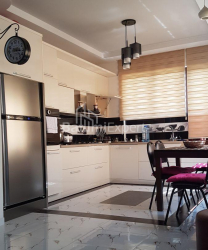 آپارتمان 5-комн 200 m² - کلانتر خیمشیاشویلی, Batumi