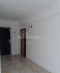 آپارتمان 1-комн 27 m² - کلانتر خیمشیاشویلی, Batumi