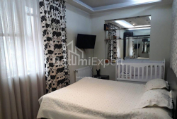 آپارتمان 6-комн 110 m² - ایوان جاواخیشویلی, Batumi