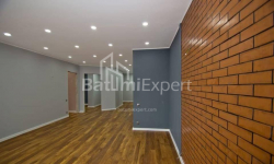 آپارتمان 4-комн 112 m² - نیکو پیروسمانی, Batumi