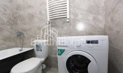 آپارتمان 1-комн 50 m² - کلانتر خیمشیاشویلی, Batumi