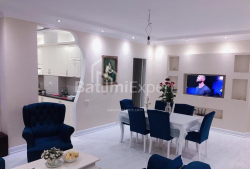 آپارتمان 4-комн 86 m² - الکساندرا پوشکین, Batumi