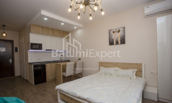 آپارتمان 1-комн 33 m² - کلانتر خیمشیاشویلی, Batumi