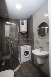 آپارتمان 1-комн 27 m² - کلانتر خیمشیاشویلی, Batumi