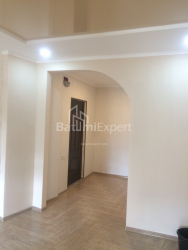 آپارتمان 47 متر مربع - یوسف کوبالادزه, Batumi, گرجستان