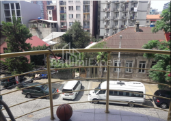 آپارتمان 3-комн 70 m² - الکساندرا کازبیگی, Batumi