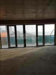آپارتمان 1-комн 28 m² - کلانتر خیمشیاشویلی, Batumi