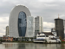 آپارتمان 1-комн 30.4 m² - کلانتر خیمشیاشویلی, Batumi