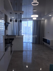 آپارتمان 2-комн 60 m² - کلانتر خیمشیاشویلی, Batumi