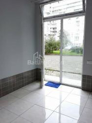 منطقه خرده فروشی 50 m² - کلانتر خیمشیاشویلی, Batumi