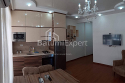 آپارتمان 3-комн 55 m² - لخ و ماریا کاچینسکی, Batumi