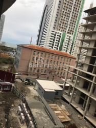 آپارتمان 48 متر مربع - کوچه قهرمانان, Batumi, گرجستان