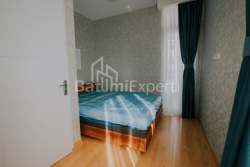 آپارتمان 2-комн 72 m² - کلانتر خیمشیاشویلی, Batumi