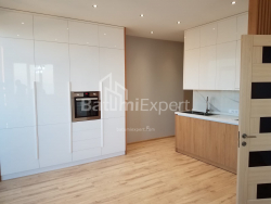 آپارتمان 2-комн 59.5 m² - کلانتر خیمشیاشویلی, Batumi