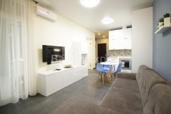 آپارتمان 2-комн 47.5 m² - کلانتر خیمشیاشویلی, Batumi