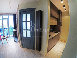 آپارتمان 2-комн 40.5 m² - کلانتر خیمشیاشویلی, Batumi
