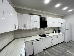 آپارتمان 3-комн 110 m² - میخائیل جاواخیشویلی, Batumi