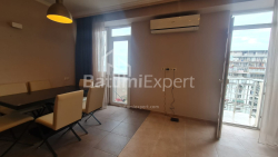 آپارتمان 2-комн 60 m² - زورابا گورگیلادزه, Batumi