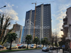 آپارتمان 2-комн 40 m² - نیکو پیروسمانی, Batumi