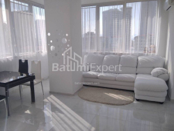 آپارتمان 3-комн 75.6 m² - نیکو پیروسمانی, Batumi