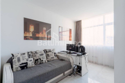 آپارتمان 3-комн 75.6 m² - نیکو پیروسمانی, Batumi