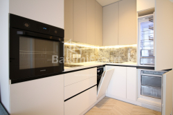 آپارتمان 3-комн 57 m² - لخ و ماریا کاچینسکی, Batumi