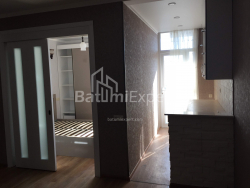 آپارتمان 43 متر مربع - یوسف کوبالادزه, Batumi, گرجستان