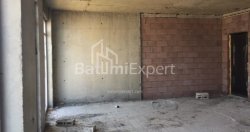 آپارتمان 1-комн 74.7 m² - کلانتر خیمشیاشویلی, Batumi
